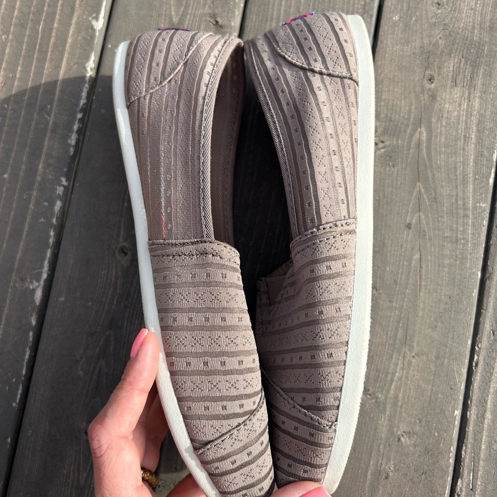 Bobs By Skechers Women Sz 9 M Brown Nude  Flat Fabric Shoes Comfort Shoe - Picture 9 of 11